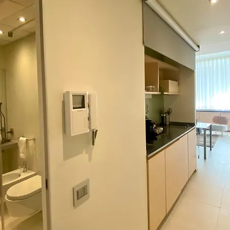 Intomilan I Design Passarella Apartman *